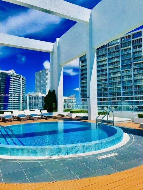 500 Brickell Ave # 2208, Miami FL 33131
