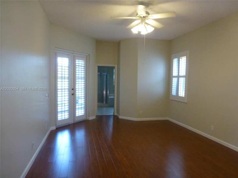1139 Chenille Cir, Weston FL 33327