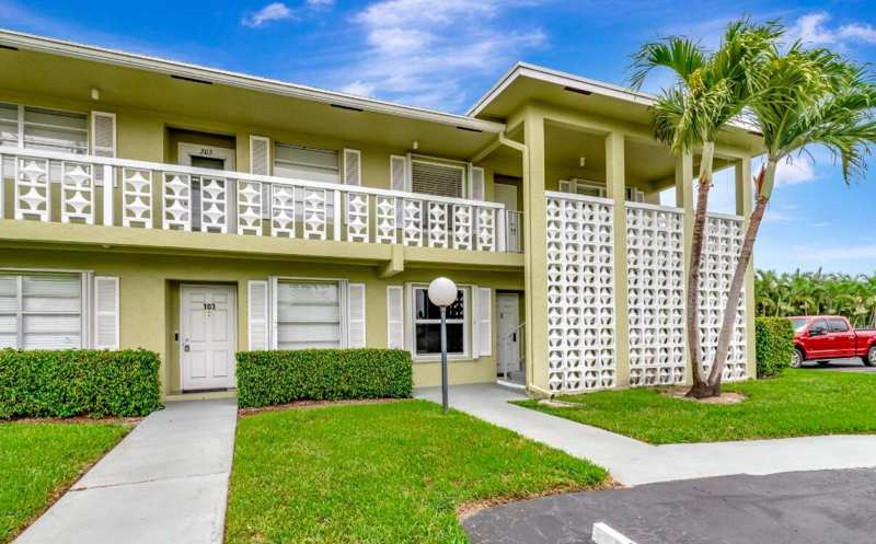 1140 Mahogany Way # 204, Delray Beach FL 33445