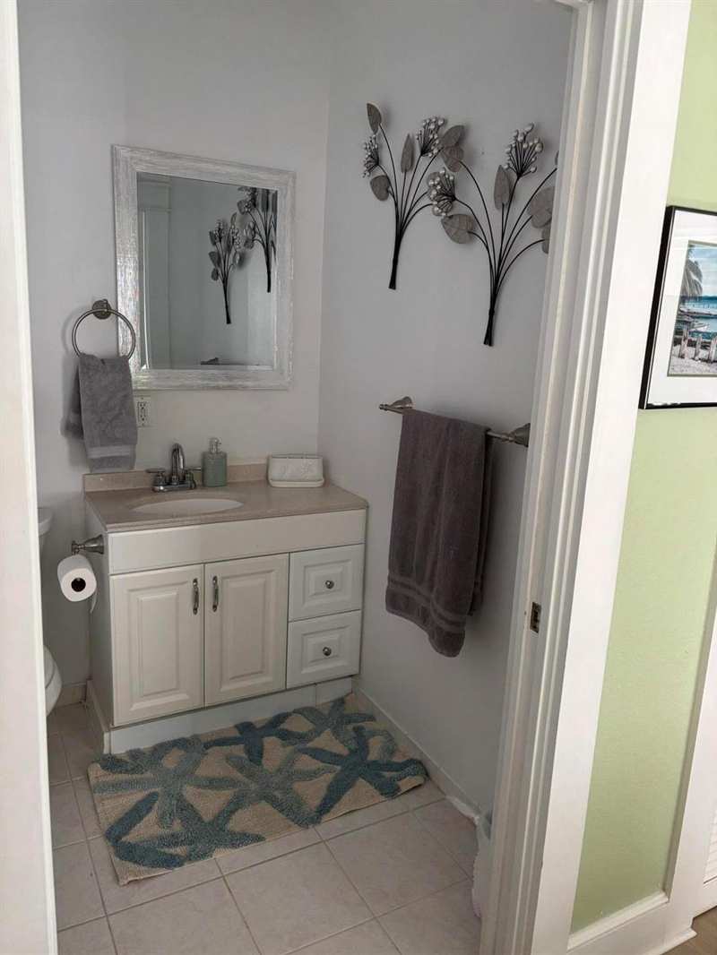 808 Kanuga Drive, West Palm Beach FL 33401