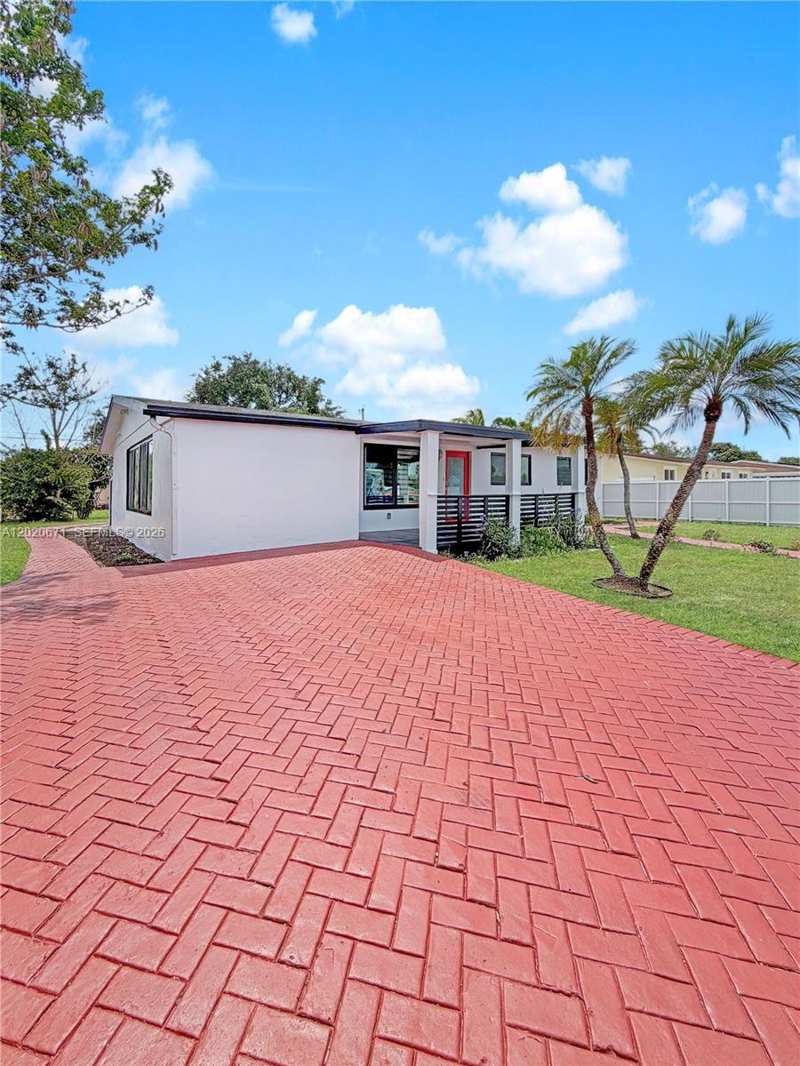 17311 NW 49th Ave, Miami Gardens FL 33055