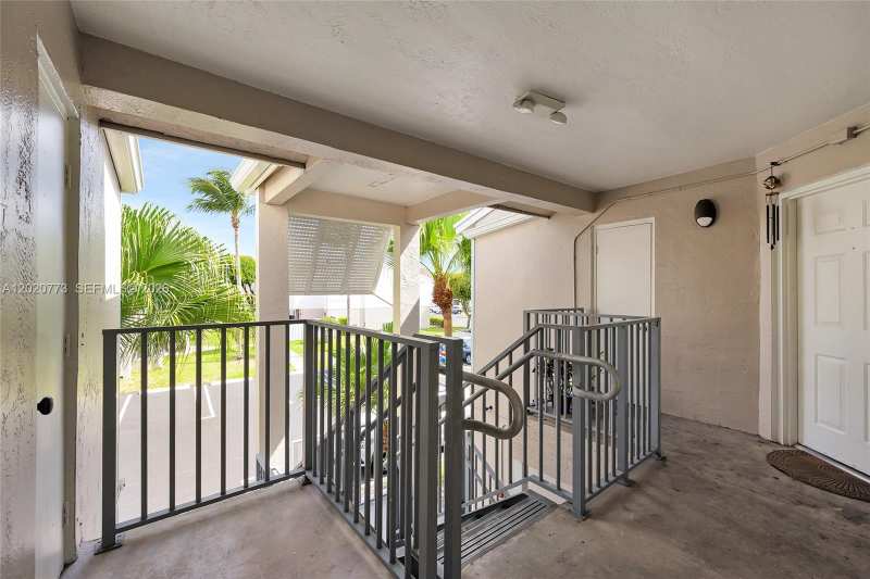 6720 NW 174th Ter # 18, Hialeah FL 33015