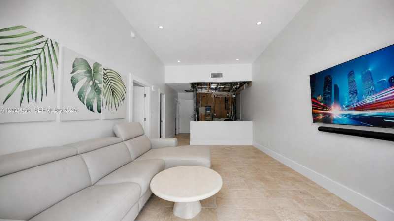 6917 Collins Ave # 107, Miami Beach FL 33141