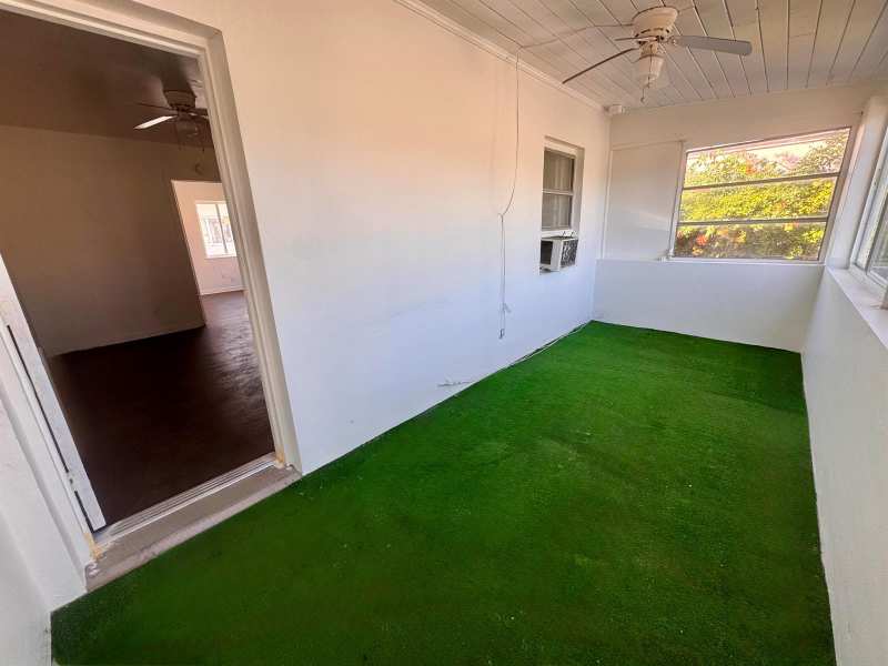2515 Avenue E, Riviera Beach FL 33404