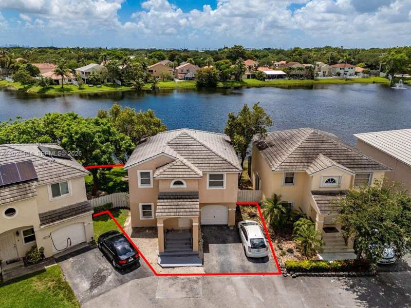 850 NW 98th Ave, Plantation FL 33324