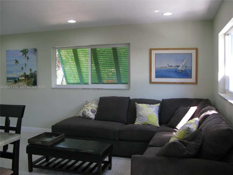 13767 Oleander Ave, Juno Beach FL 33408