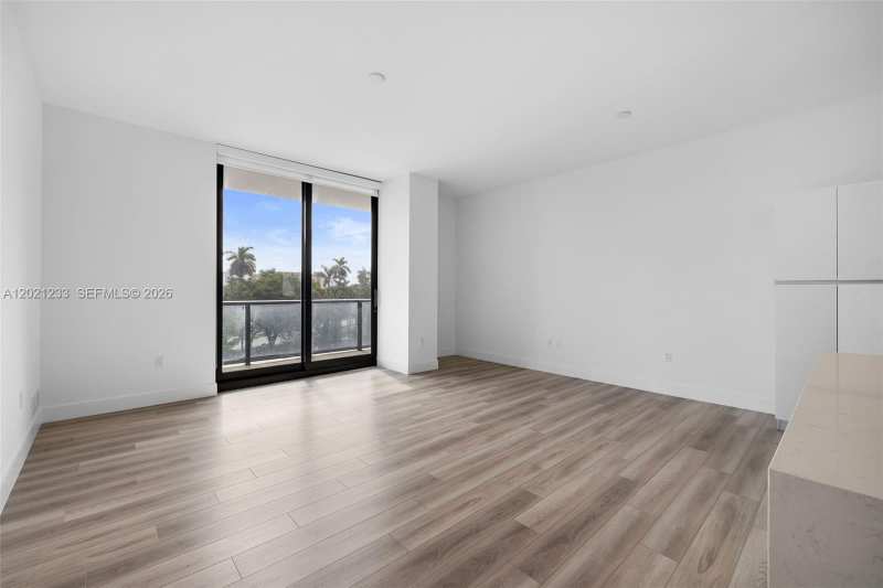 101 Diplomat Pkwy # 506, Hallandale Beach FL 33009