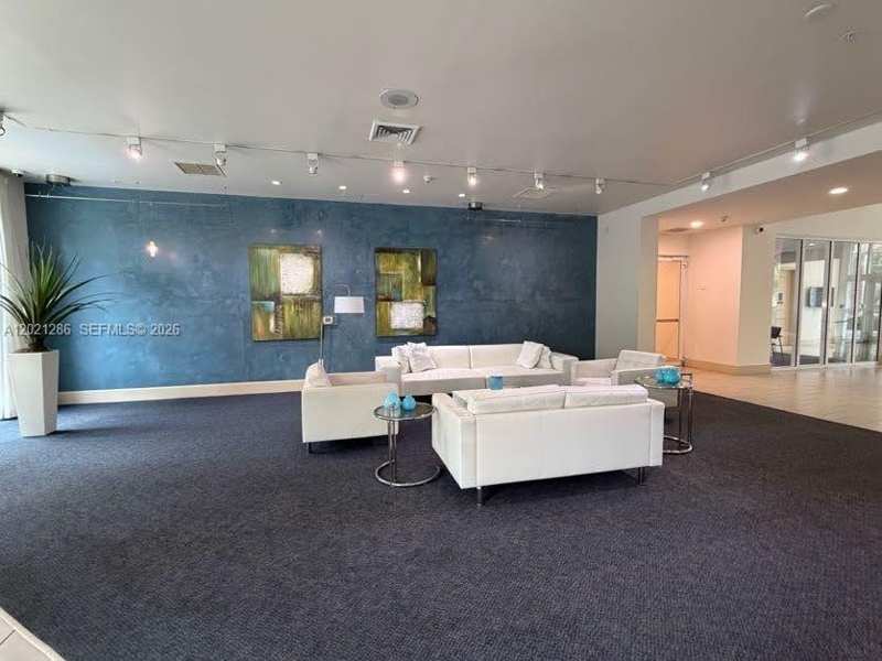 2000 N Bayshore Dr # 126, Miami FL 33137