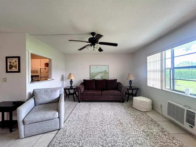680 Horizons # 103, Boynton Beach FL 33435