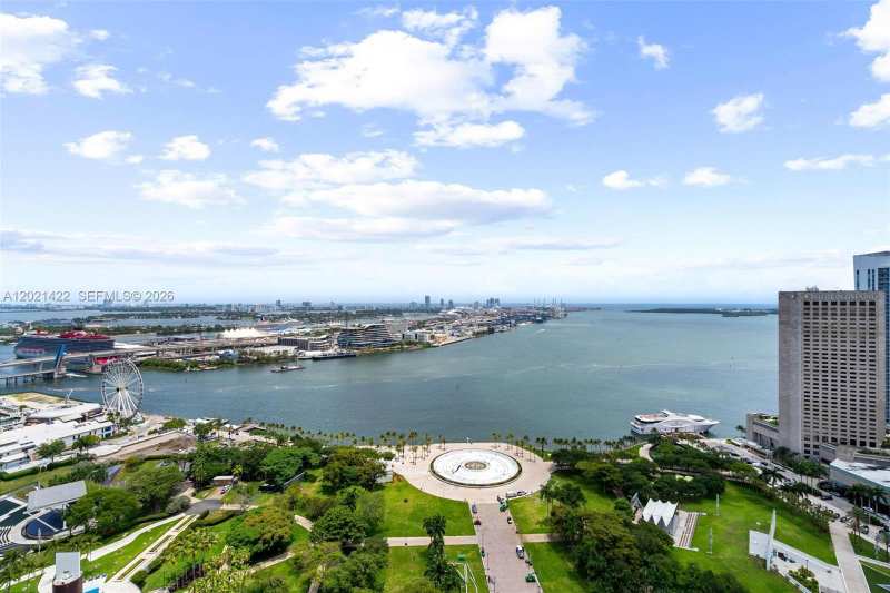 50 Biscayne Blvd # 3510, Miami FL 33132