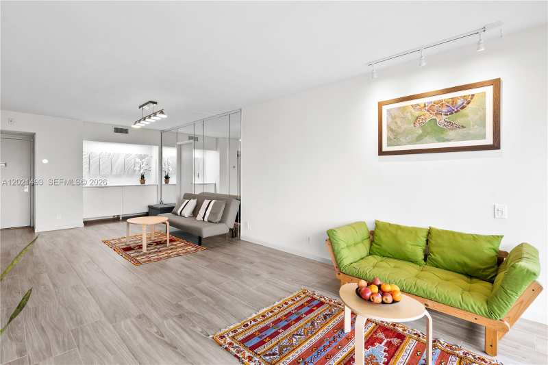 20335 W Country Club Dr # 404, Aventura FL 33180
