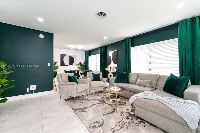 329 SE 12th Ave # 1, Pompano Beach FL 33060