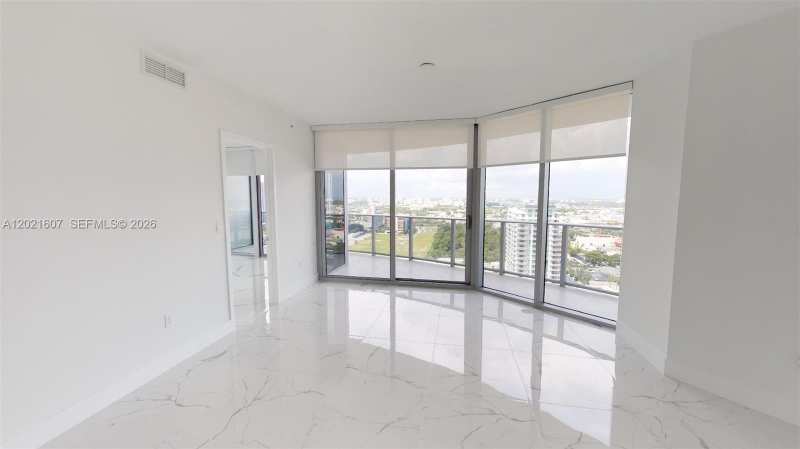 488 NE 18th St # 2401, Miami FL 33132