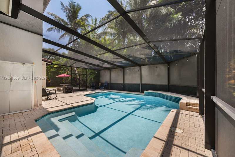 8204 SW 171st St, Palmetto Bay FL 33157