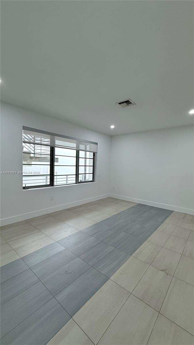2021 Meridian Ave # 6, Miami Beach FL 33139