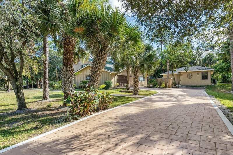 9266 Pinion Drive, Lake Worth FL 33467