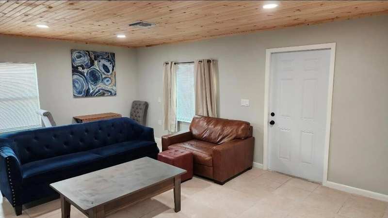 618 Hunter Street, West Palm Beach FL 33405