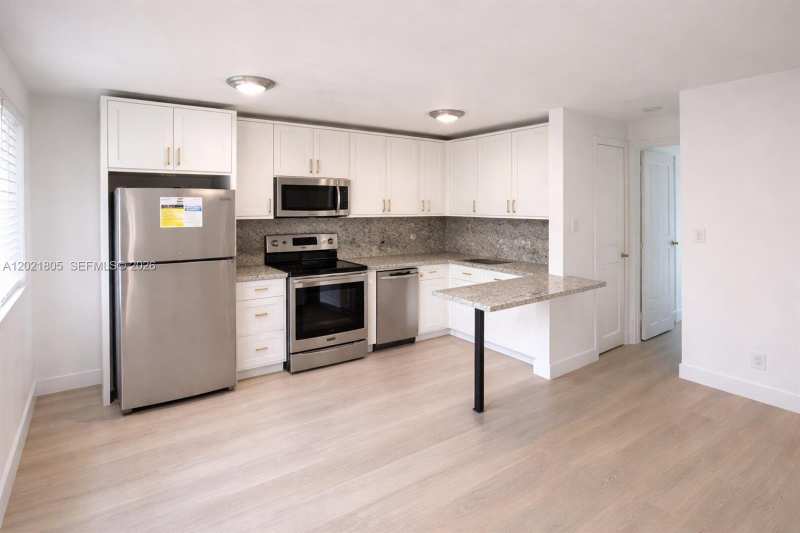 515 SE 9th St # 2, Fort Lauderdale FL 33316