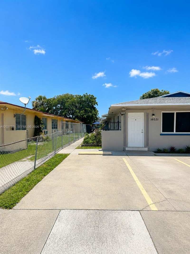 16031 NE 19th Pl, North Miami Beach FL 33162