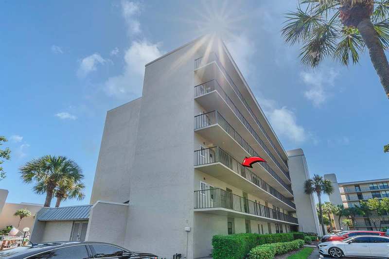 17 Royal Palm Way # 3010, Boca Raton FL 33432