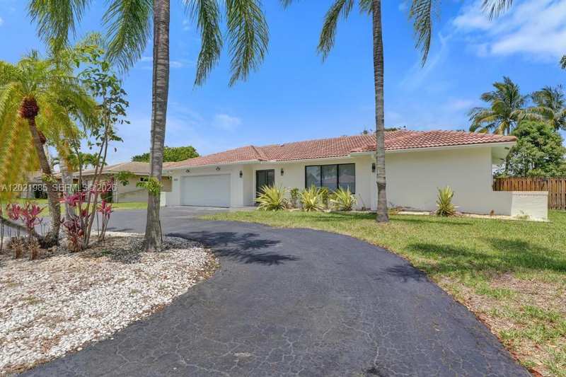 8775 SW 1st Pl, Coral Springs FL 33071