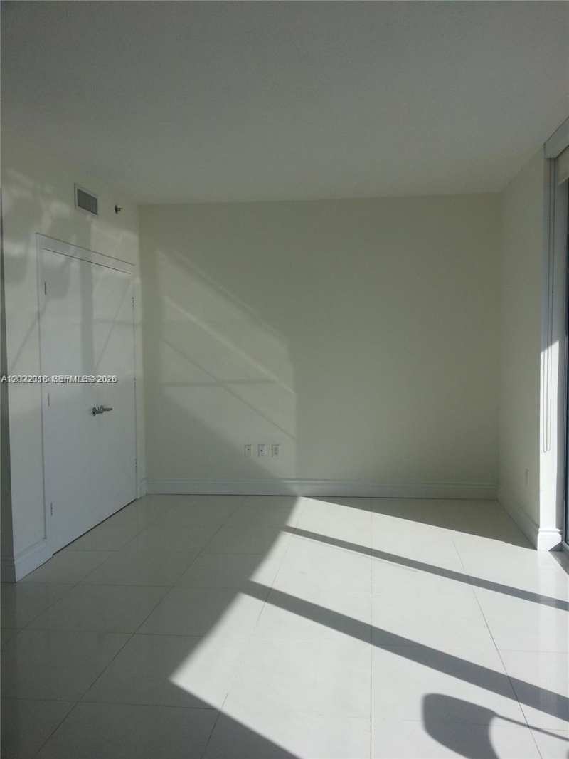 1060 Brickell Ave # 2309, Miami FL 33131