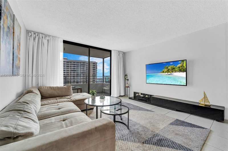 600 Three Islands Blvd # 1615, Hallandale Beach FL 33009