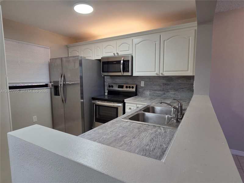 10835 SW 112th Ave # 105, Miami FL 33176