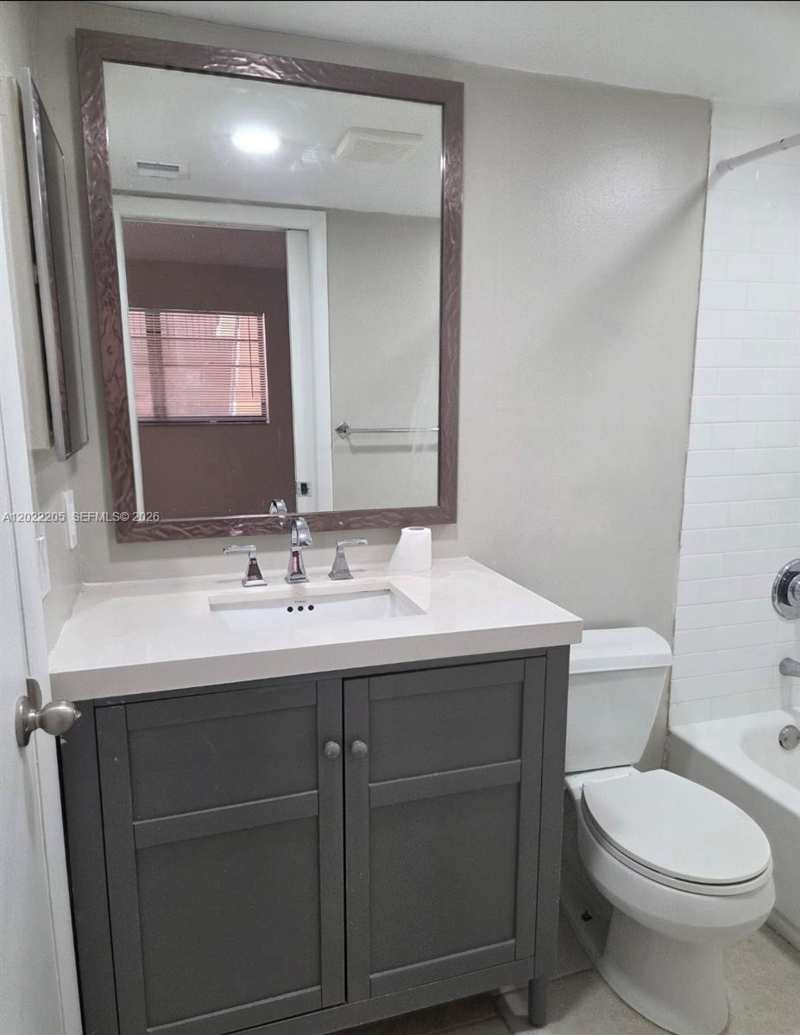 10835 SW 112th Ave # 105, Miami FL 33176