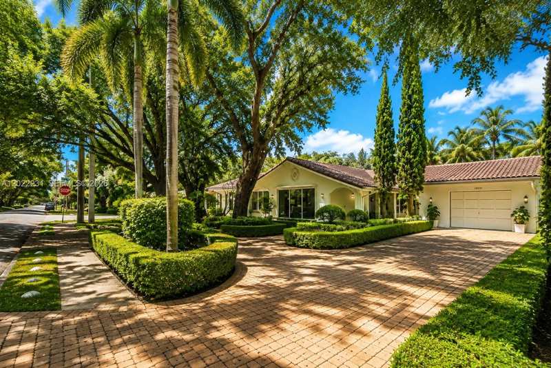 7980 SW 52nd Ave, Miami FL 33143