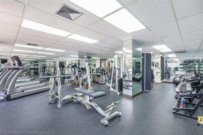 1965 S Ocean Dr # 9K, Hallandale Beach FL 33009