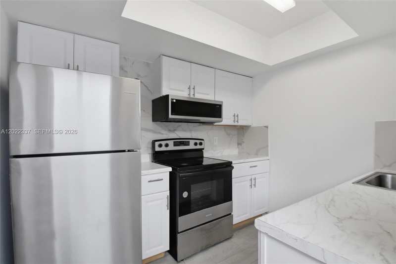 26 NW 170th St # 26, North Miami Beach FL 33169