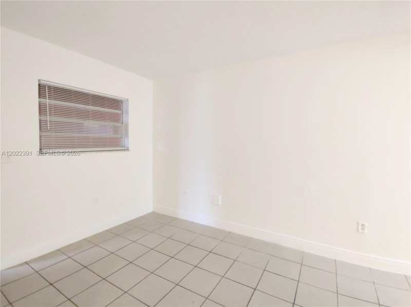 1265 W 24th St # 108, Hialeah FL 33010