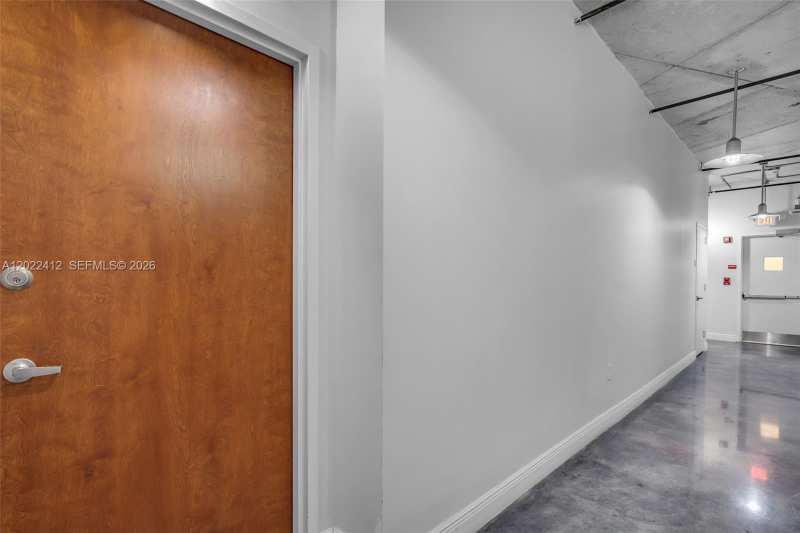 10 SW South River Dr # 907, Miami FL 33130