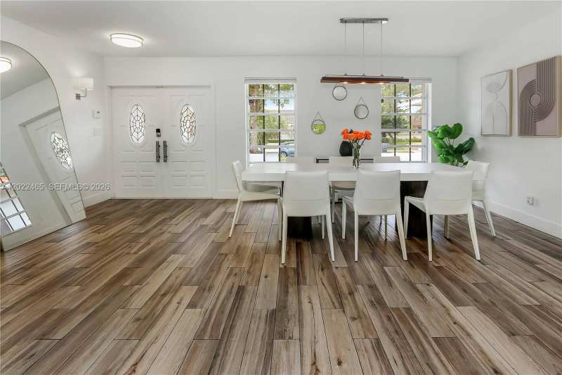 3641 N 55th Ave, Hollywood FL 33021