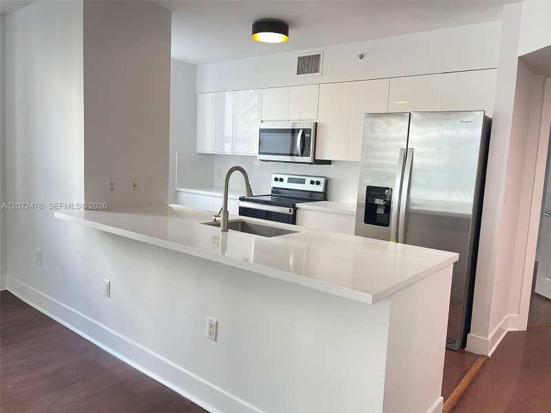 1155 Brickell Bay Dr # 1102, Miami FL 33131