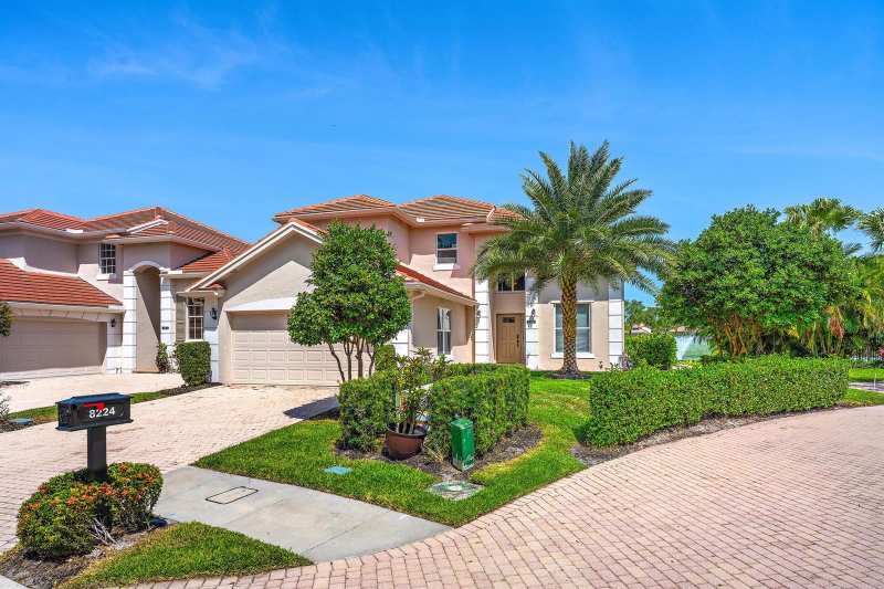 8232 Heritage Club Drive, West Palm Beach FL 33412