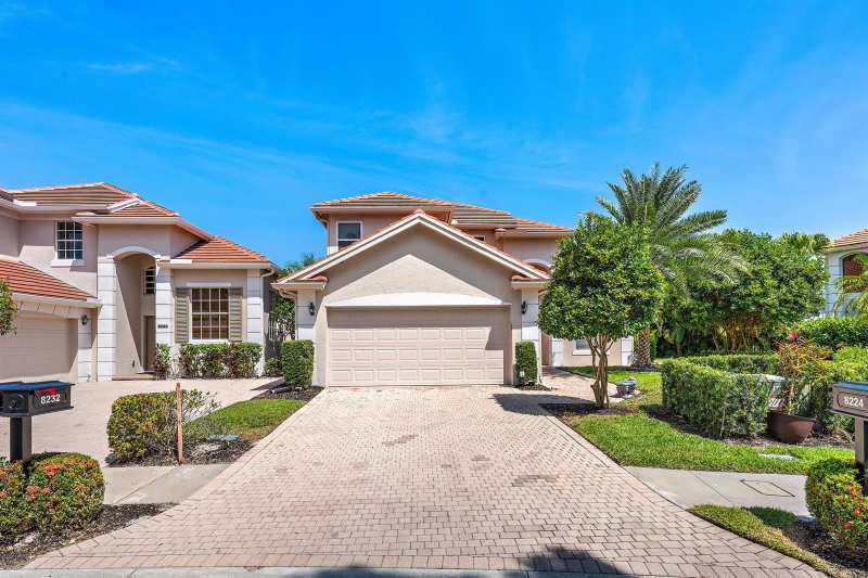 8232 Heritage Club Drive, West Palm Beach FL 33412