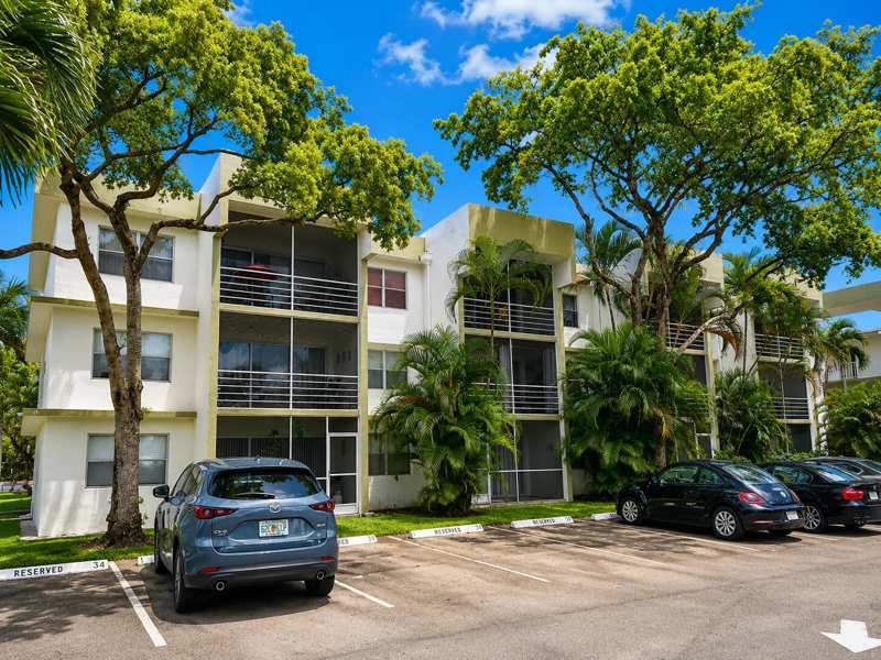 4205 N University Drive # 106, Sunrise FL 33351