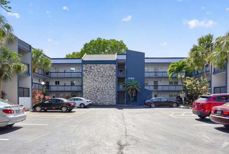 3160 Holiday Springs Boulevard # 112, Margate FL 33063