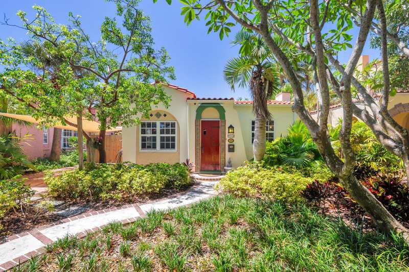 714 Sunset Road, West Palm Beach FL 33401