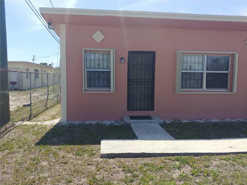 1260 Sesame St # 4, Opa-Locka FL 33054