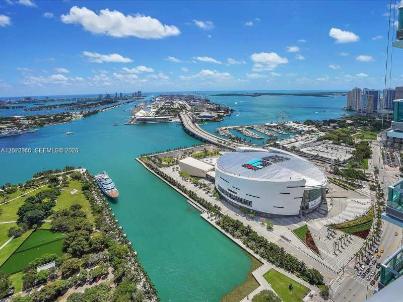 900 Biscayne Blvd # 4809, Miami FL 33132