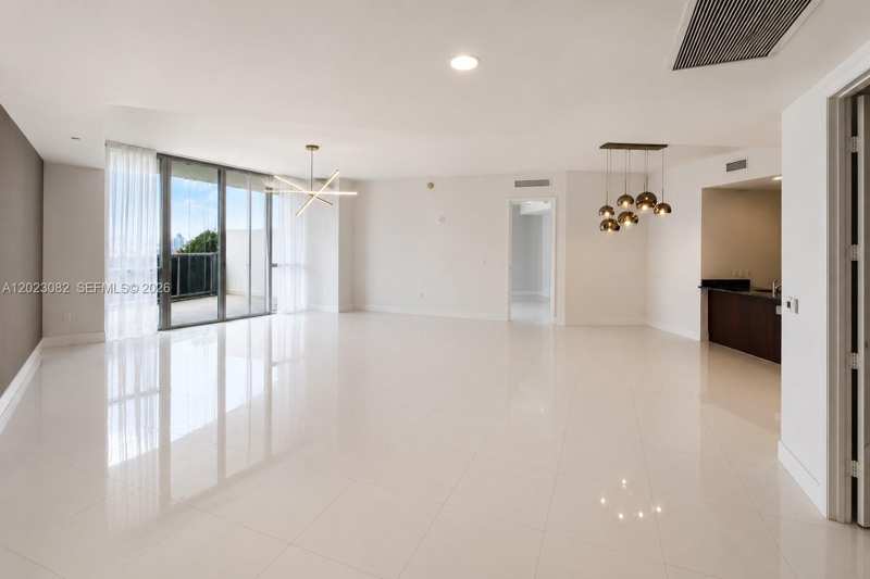 15901 Collins Ave # 403, Sunny Isles Beach FL 33160