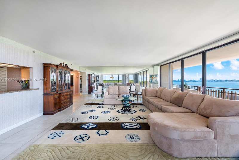 11113 Biscayne Blvd # 751, Miami FL 33181
