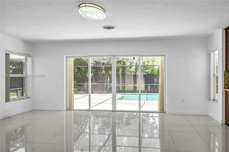 13100 SW 81st Ave, Pinecrest FL 33156