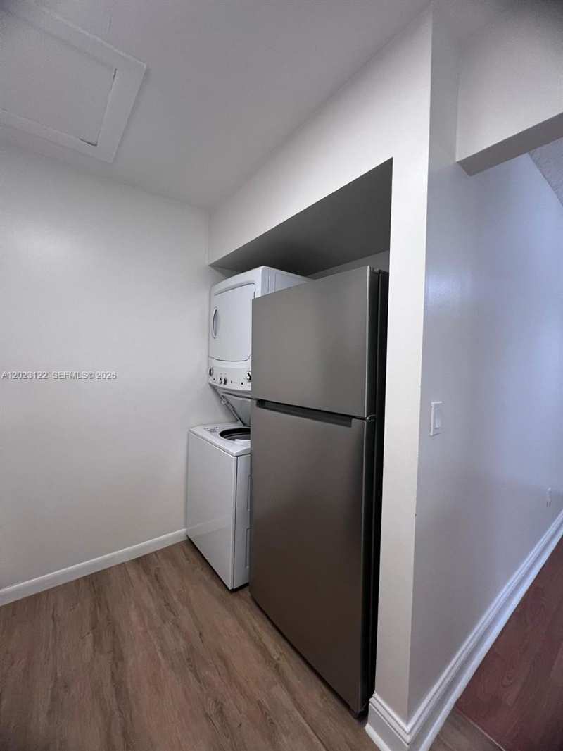 2570 W 67th Pl # 2, Hialeah FL 33016