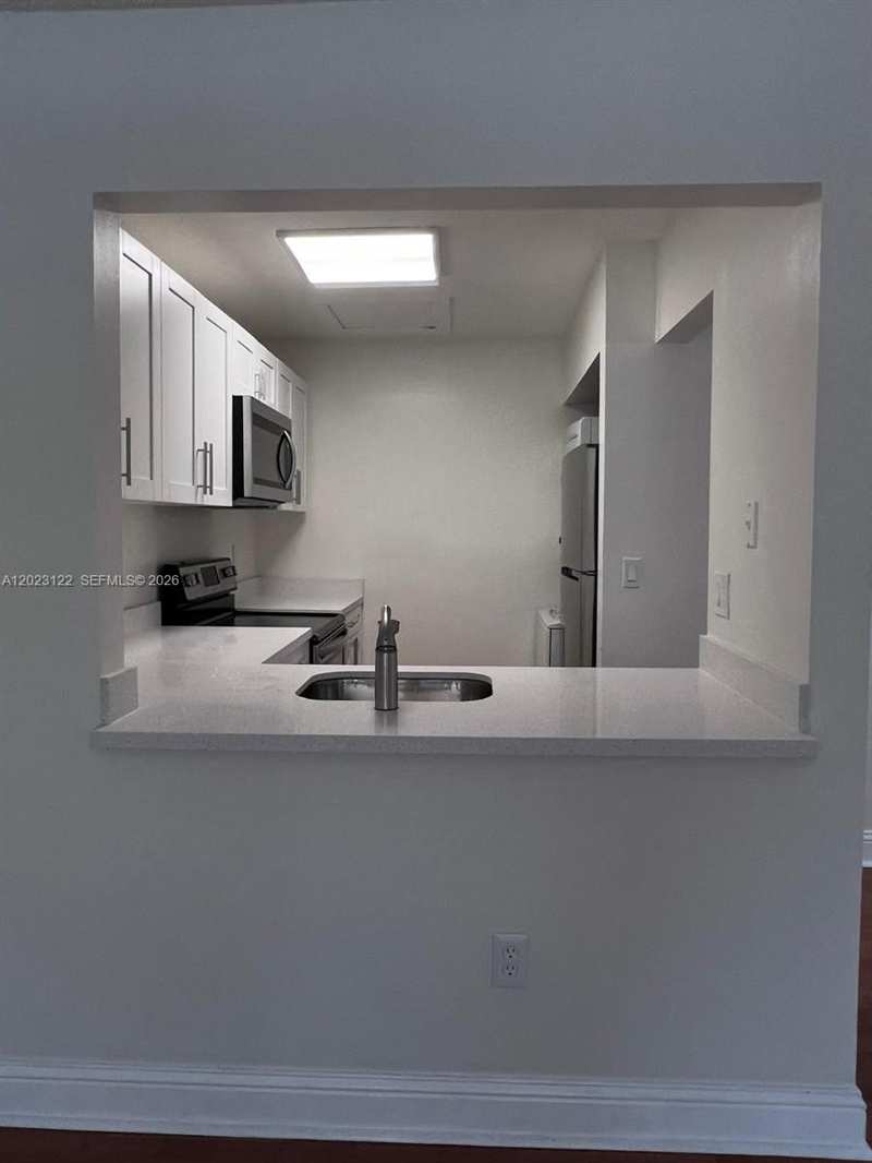 2570 W 67th Pl # 2, Hialeah FL 33016