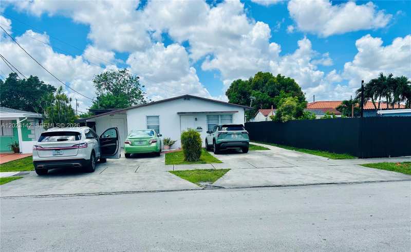 3410 SW 89th Ct, Miami FL 33165
