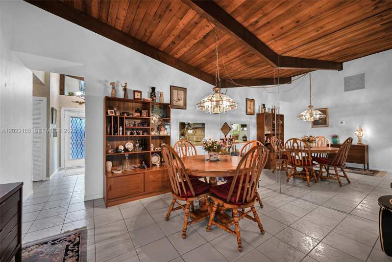 330 Briarwood Cir # 19, Hollywood FL 33024